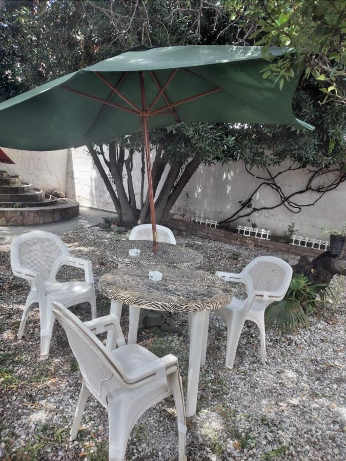 Hostel Kumi Капилья-дель-Монте Экстерьер фото